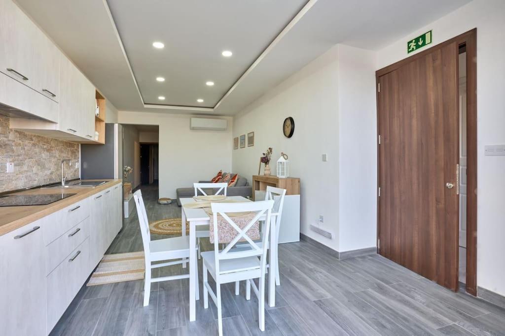 Two Bedroom Apartment In Xemxija, St. Paul'S Bay St. Paul's Bay Exterior foto